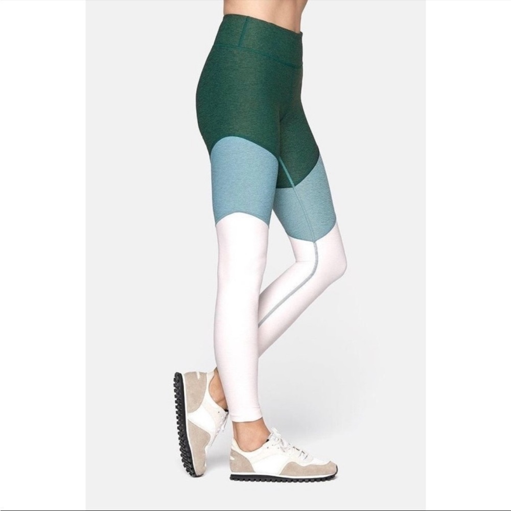 Outdoor Voices // 7/8 Tricolor Springs Colorblock Leggings - Picture 2 of 5